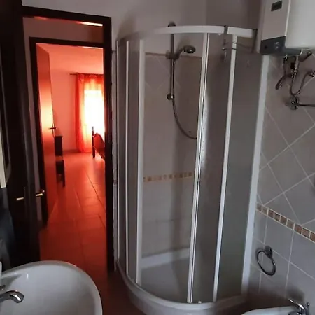 Casa Vacanza Foxi Lioni A 200 Mt Dal Mare