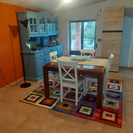 Casa Vacanza Foxi Lioni A 200 Mt Dal Mare Holiday home *